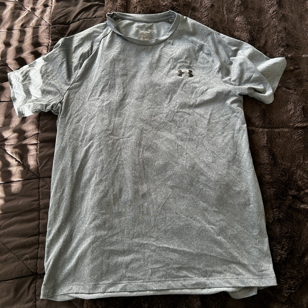 Blue under armor athletic short sleeve